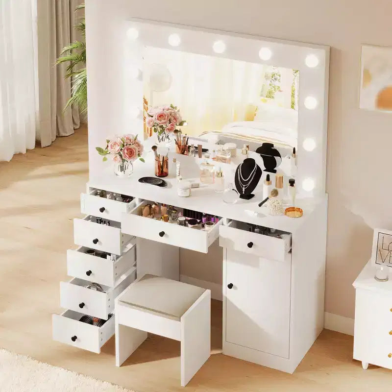 Toeletta da trucco da 55" con specchio e luci, grande tavolo da trucco in legno con 7 cassetti e armadietto, moderno tavolo da trucco per la camera da letto