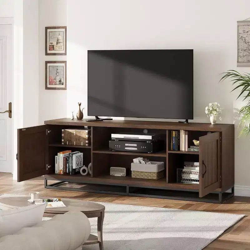 Mobile TV per soggiorno, centro di intrattenimento con mensole regolabili a 2 livelli e gambe in metallo, tavolo consolle multimediale in legno per TV fino a 75 pollici con scomparti