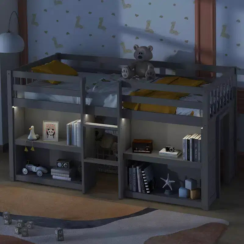 Letto a soppalco Twin, sponda di sicurezza a tutta lunghezza, supporto a doghe in legno, scaletta integrata, 2 ripiani, striscia luminosa a LED; Misura unica per sala giochi